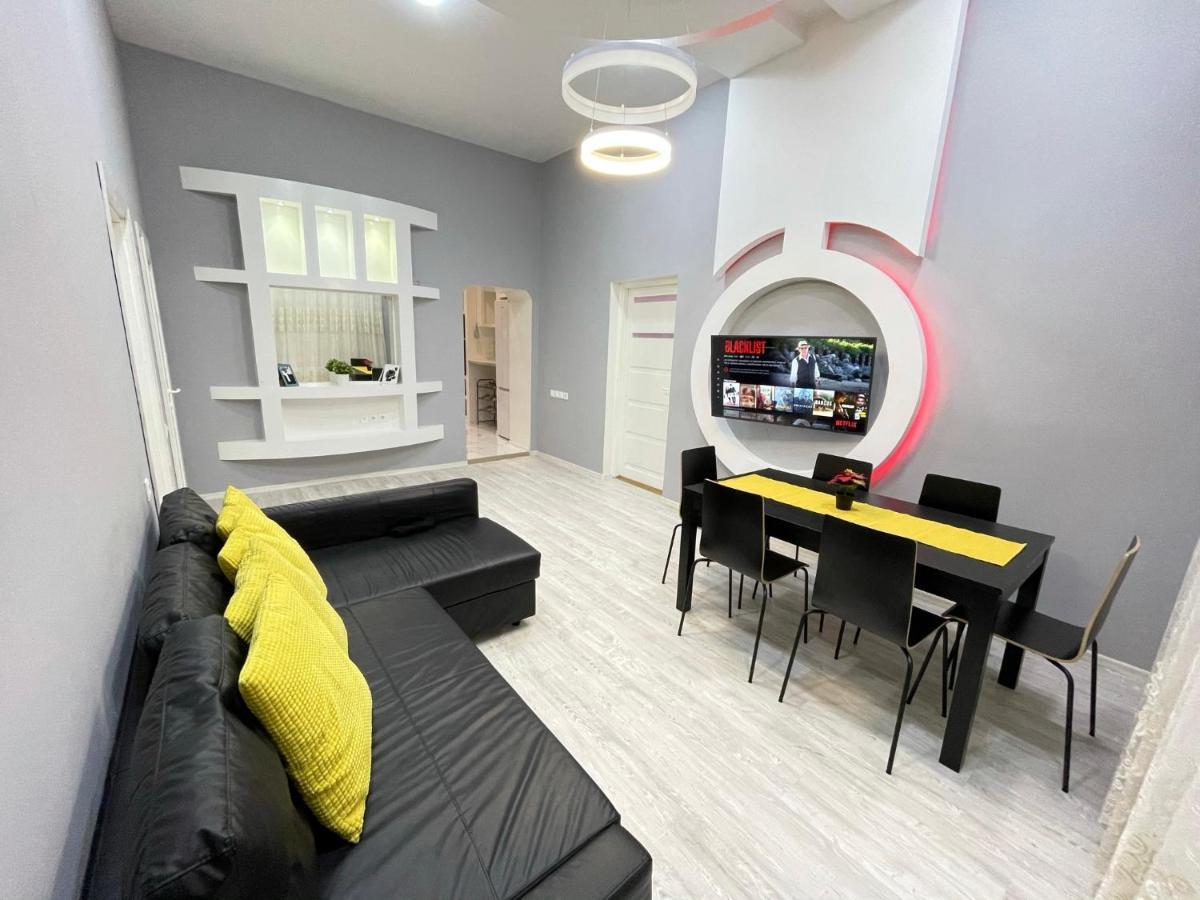 Deluxe Sapphire Residency - 4 Bedrooms Budapest Exterior foto