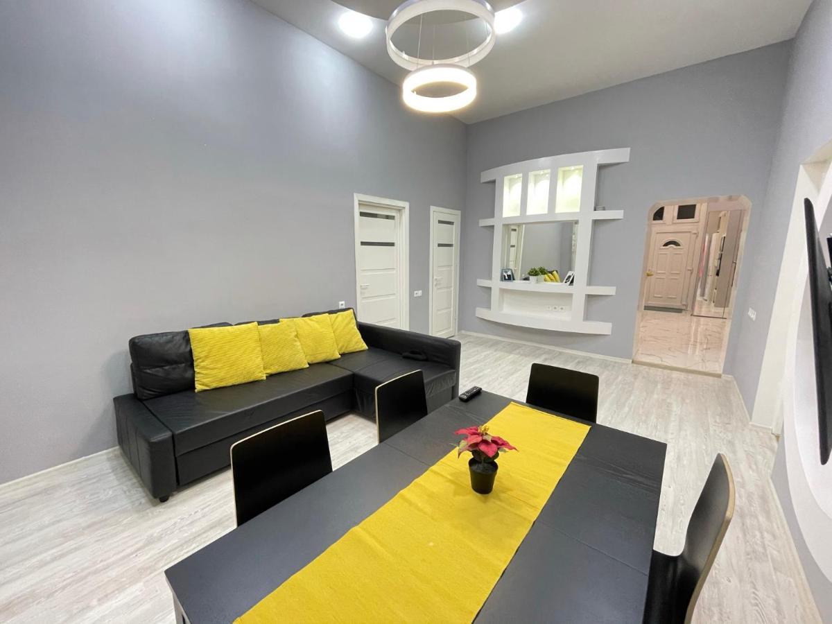 Deluxe Sapphire Residency - 4 Bedrooms Budapest Exterior foto